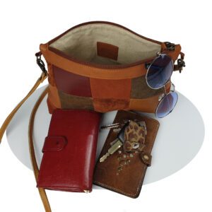 mireille-daelman-handmade-leather-bags-retro-stripes-sally-5