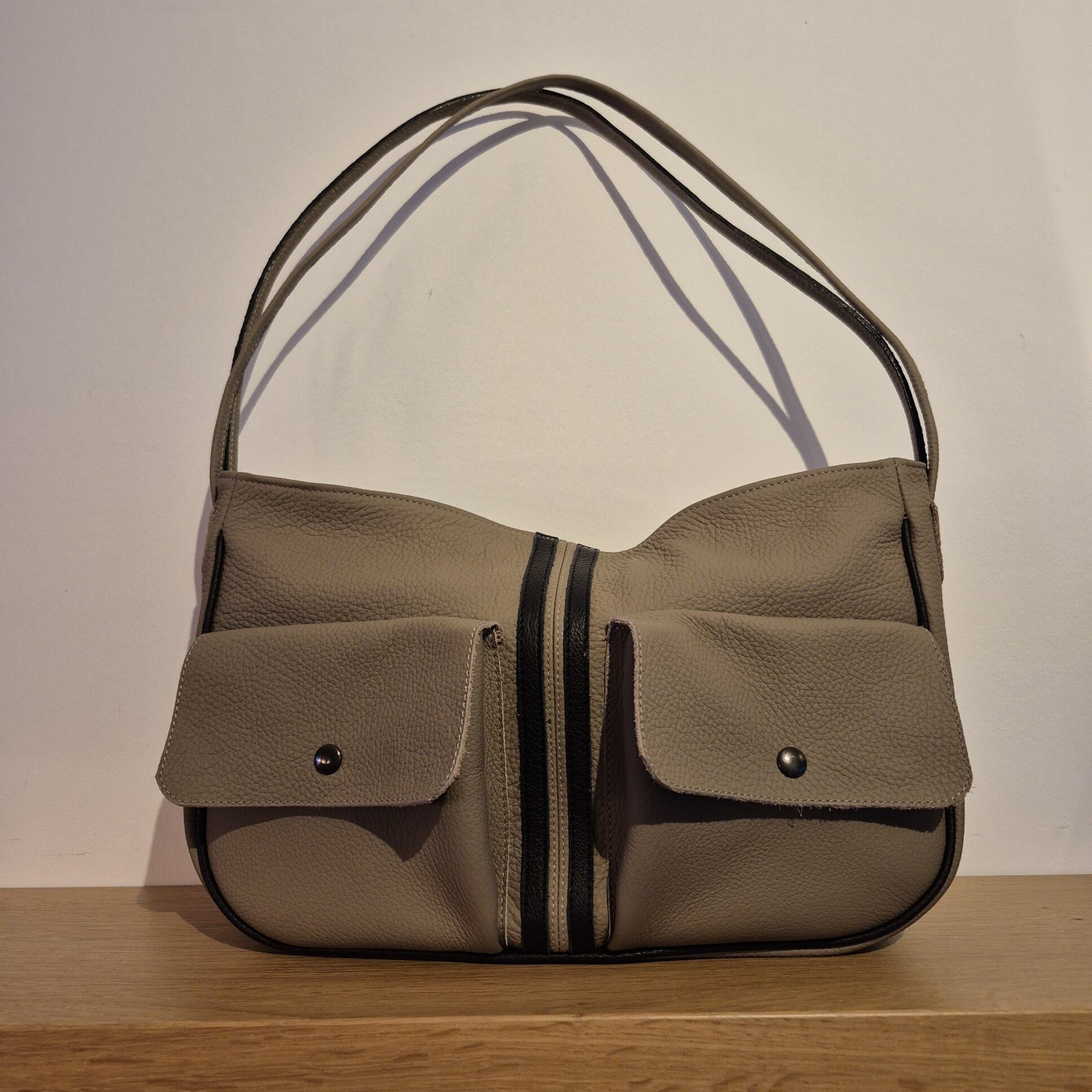 mireille daelman - schoudertas Emma taupe_stripes voorkant