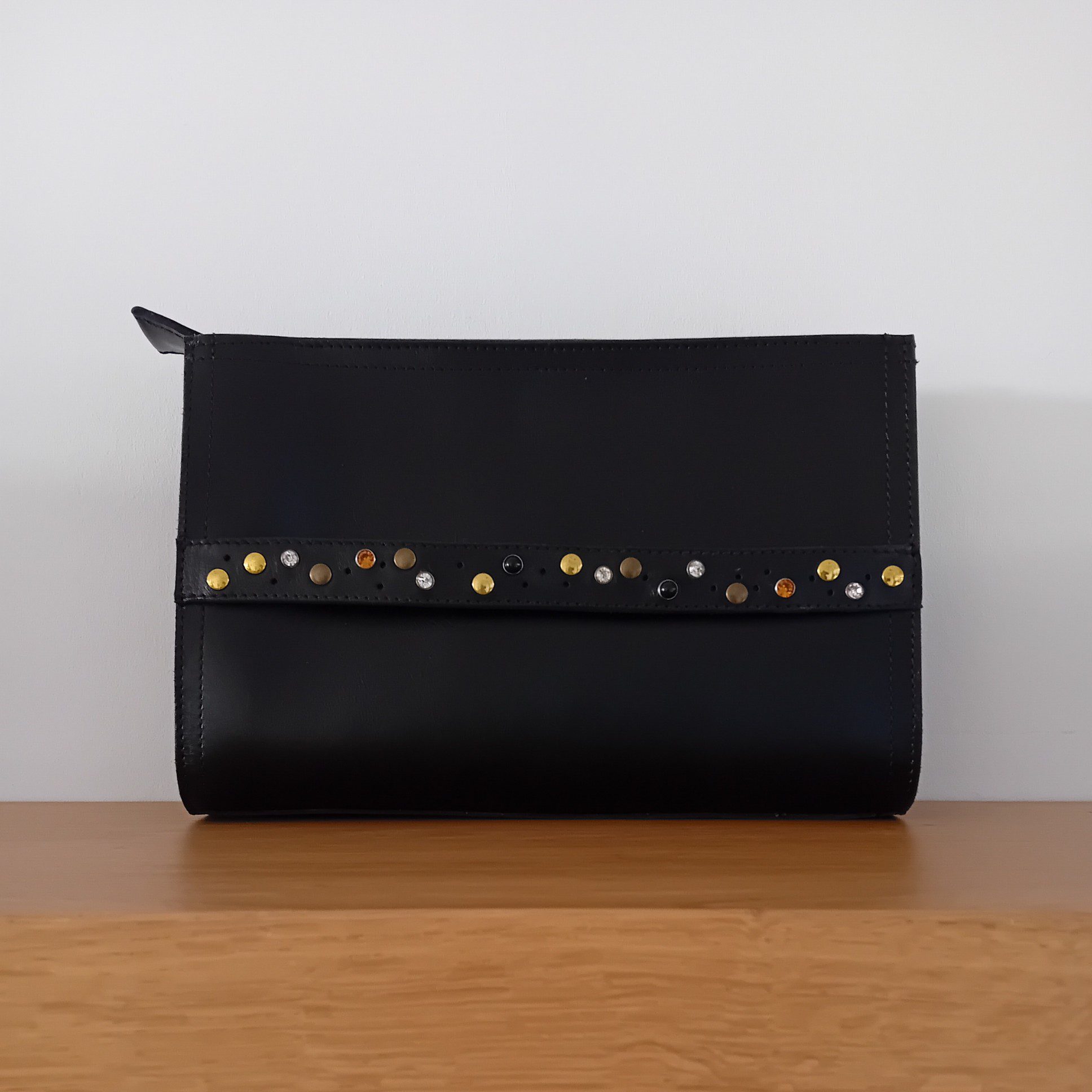 mireille daelman-avondtasje zwart met studs